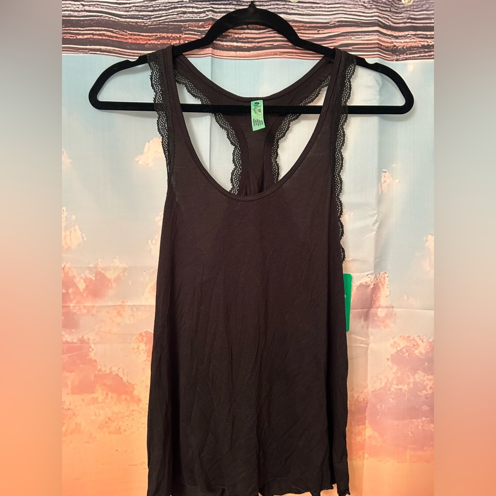 *NWT* Honeydew Black Tank Size Medium